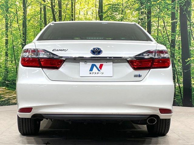 TOYOTA CAMRY HYBRID 2015