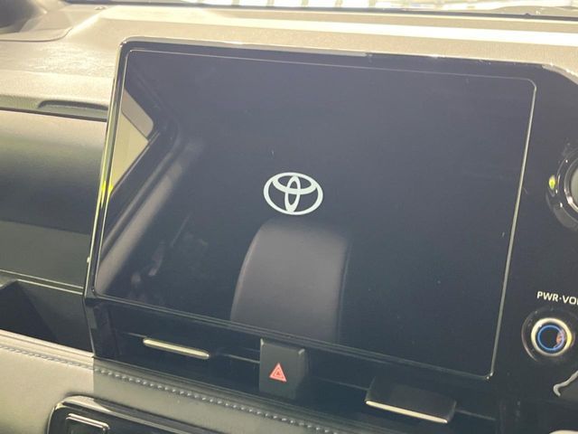 TOYOTA VOXY HYBRID 4WD 2024