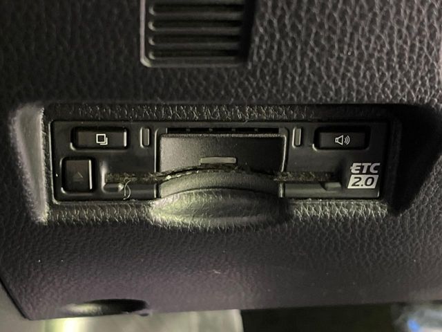 TOYOTA VOXY HYBRID 4WD 2024