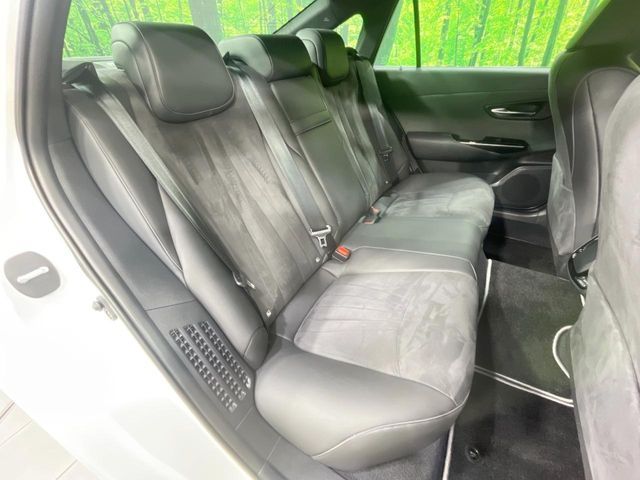 TOYOTA CROWN sedan hybrid 4WD 2020