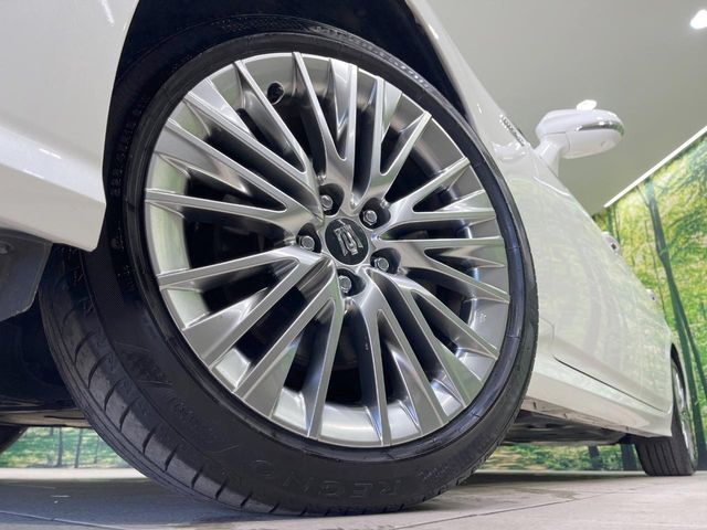 TOYOTA CROWN sedan hybrid 4WD 2020