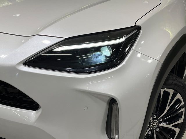 TOYOTA YARIS CROSS HYBRID 2025