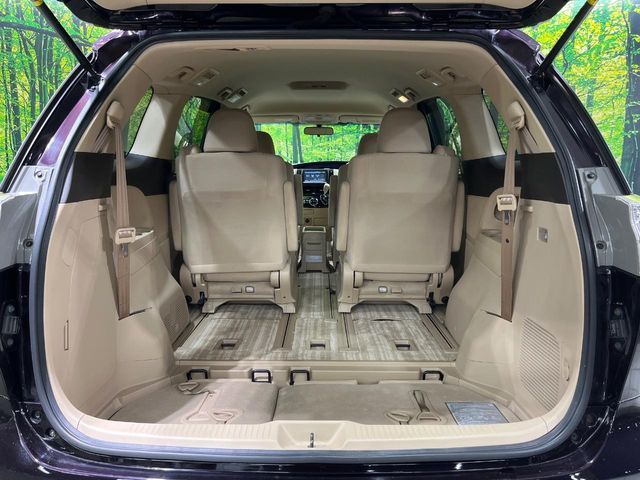 TOYOTA ESTIMA  4WD 2013