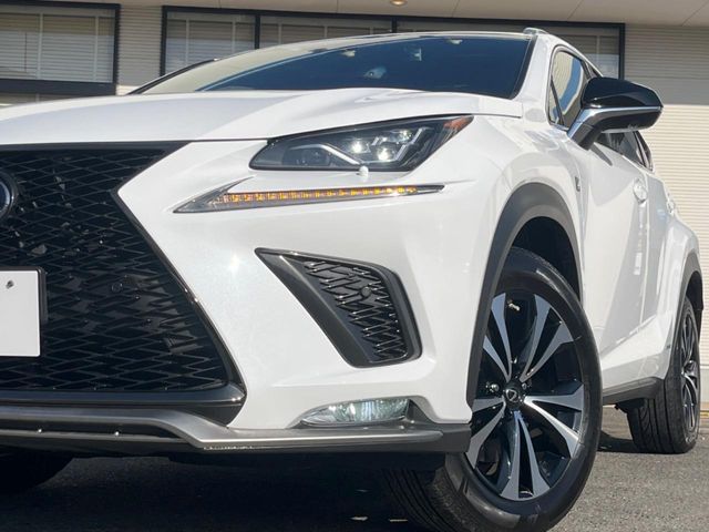 TOYOTA LEXUS NX300h 2017