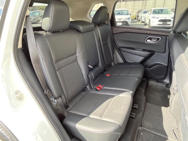 NISSAN X-TRAIL HYBRID 4WD 2024