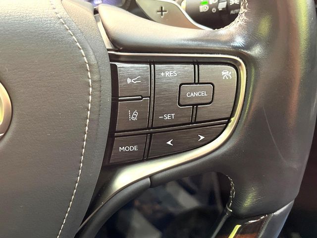 TOYOTA LEXUS LS500h 4WD 2018