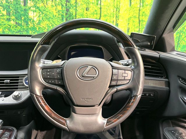TOYOTA LEXUS LS500h 4WD 2018