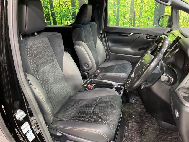 TOYOTA ALPHARD 4WD 2021