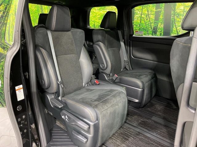 TOYOTA ALPHARD 4WD 2021