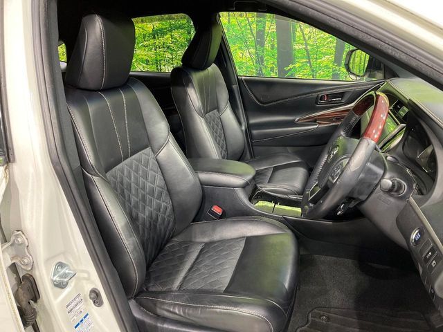 TOYOTA HARRIER 4WD 2016