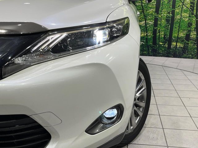 TOYOTA HARRIER 4WD 2016