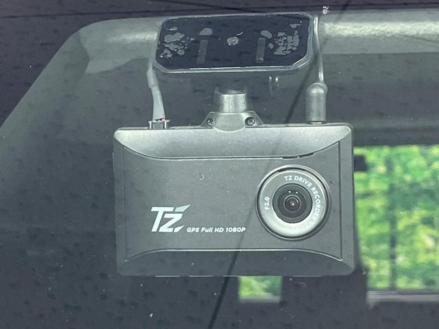 TOYOTA ROOMY 4WD 2023