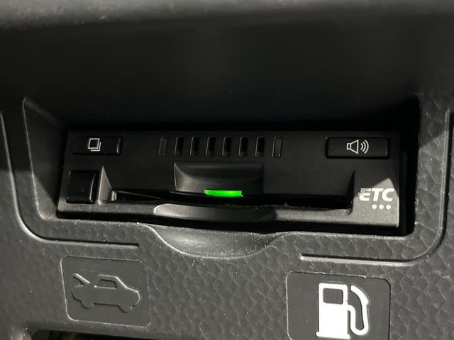 TOYOTA ROOMY 4WD 2023