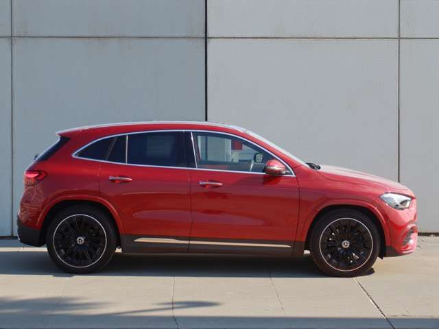 MERCEDES BENZ MERCEDES BENZ GLA class 2024