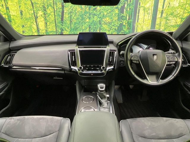 TOYOTA CROWN sedan hybrid 2018