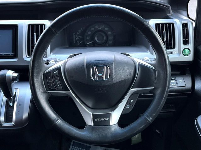 HONDA STEPWAGON SPADA 2013