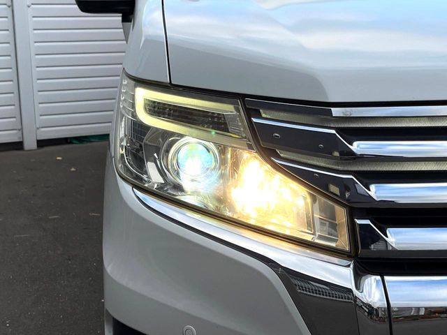 HONDA STEPWAGON SPADA 2013