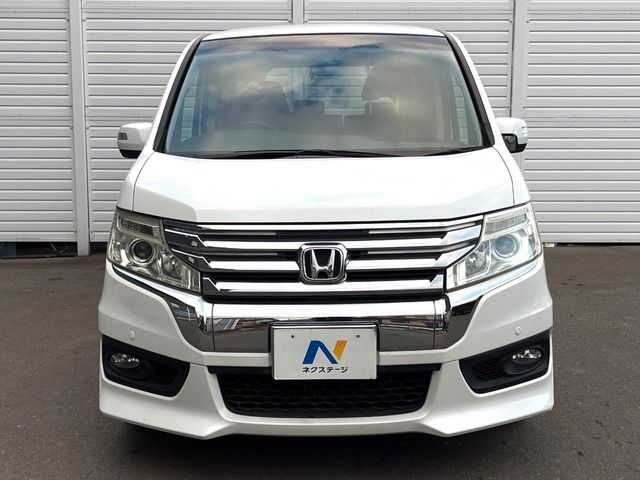 HONDA STEPWAGON SPADA 2013