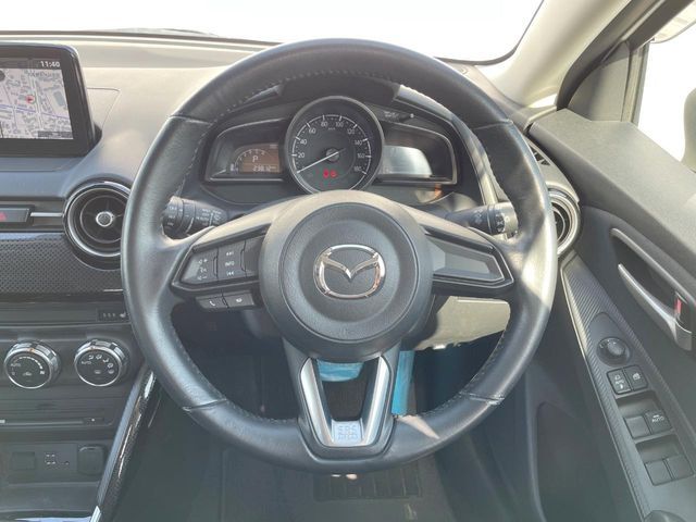 MAZDA DEMIO 2016