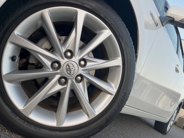 TOYOTA PRIUS Alpha 2013