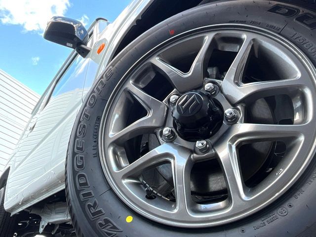 SUZUKI JIMNY 4WD 2025