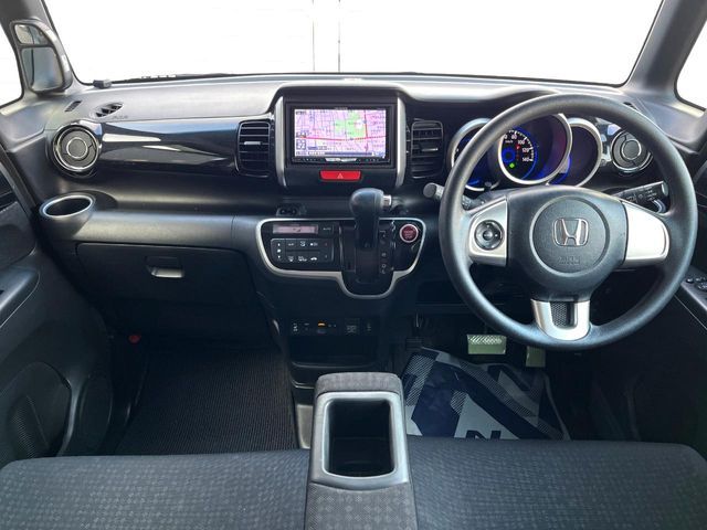 HONDA N BOX CUSTOM 2017