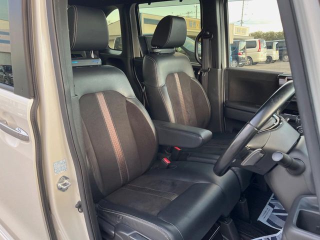 HONDA N BOX CUSTOM 2017