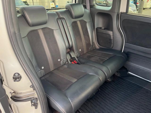 HONDA N BOX CUSTOM 2017