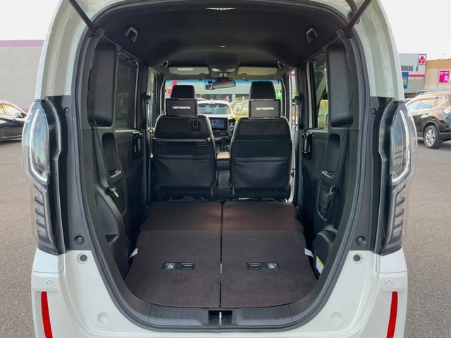 HONDA N BOX CUSTOM 2017