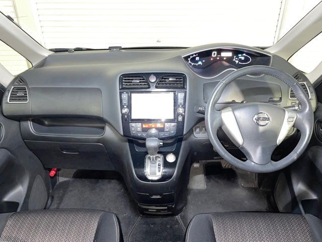 NISSAN SERENA  S-HYBRID 2014