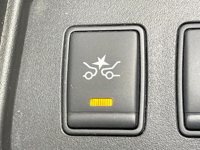 NISSAN SERENA  S-HYBRID 2014