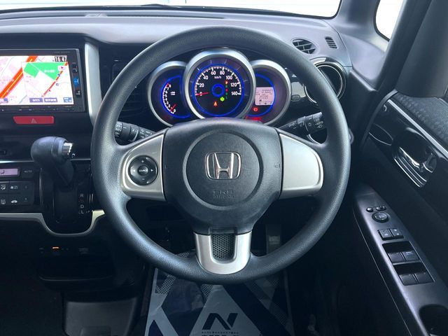 HONDA N BOX CUSTOM 2016