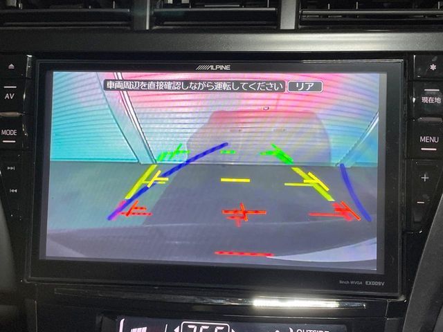 TOYOTA PRIUS Alpha 2013