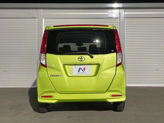 TOYOTA ROOMY 2017