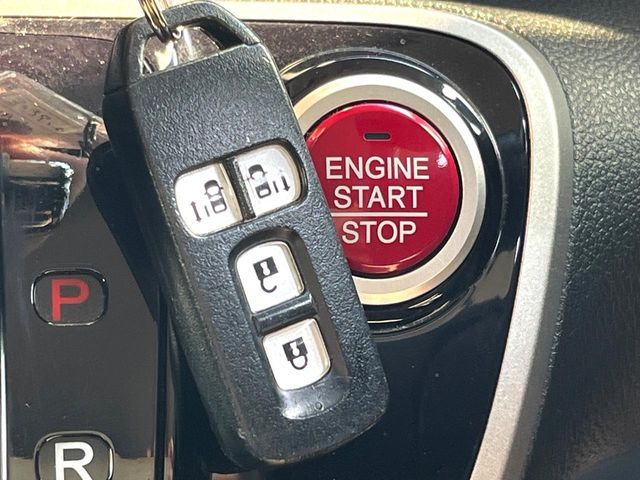 HONDA N BOX CUSTOM 2015