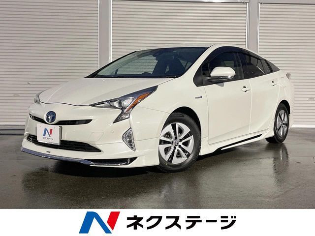 TOYOTA PRIUS 2018