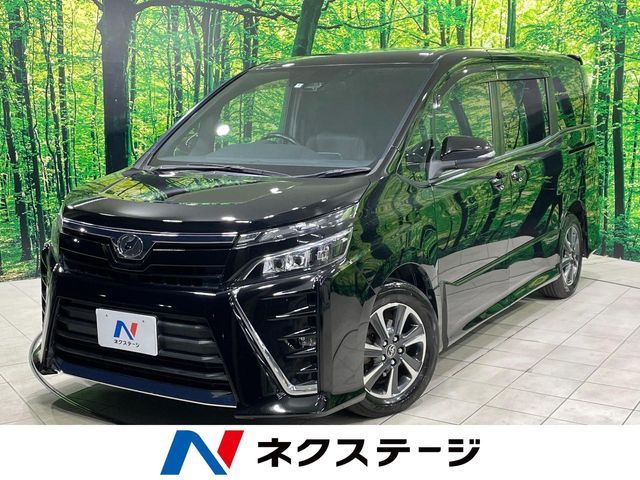 TOYOTA VOXY 2017
