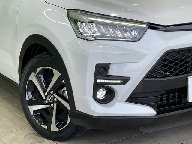 TOYOTA RAIZE HYBRID 2022