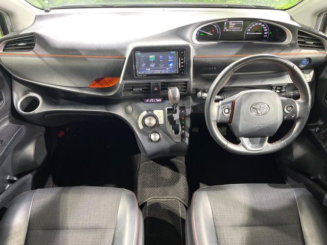 TOYOTA SIENTA HYBRID 2018