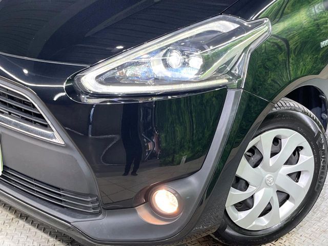 TOYOTA SIENTA HYBRID 2018