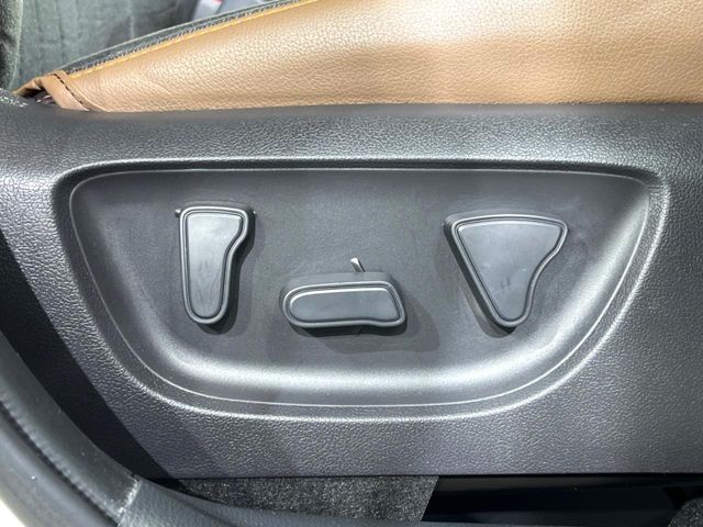 TOYOTA YARIS CROSS HYBRID 2022