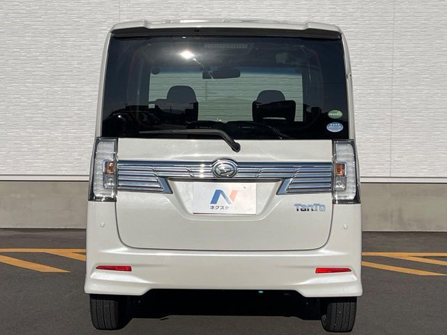 DAIHATSU TANTO CUSTOM 2016