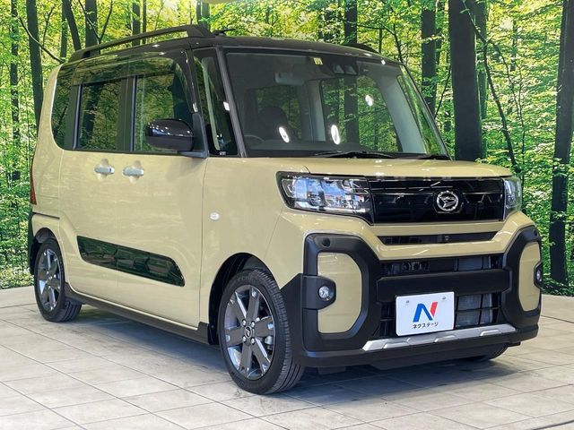 DAIHATSU TANTO FAN CROSS 2022