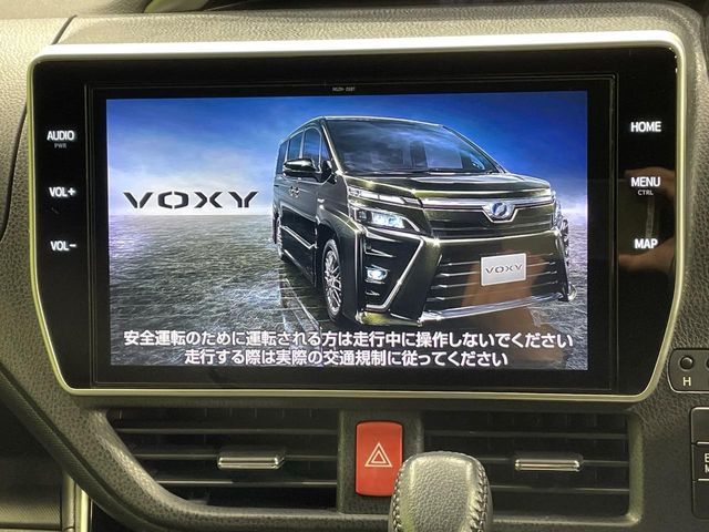 TOYOTA VOXY 2019