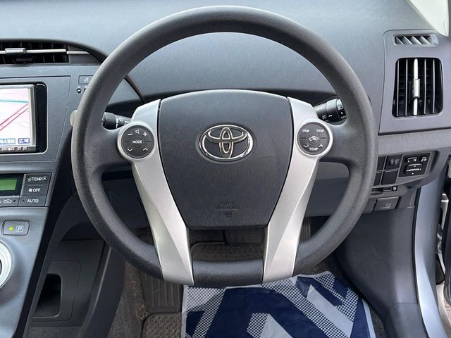 TOYOTA PRIUS 2010