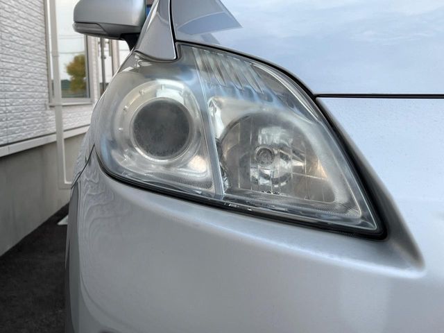 TOYOTA PRIUS 2010