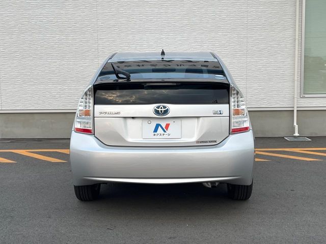 TOYOTA PRIUS 2010