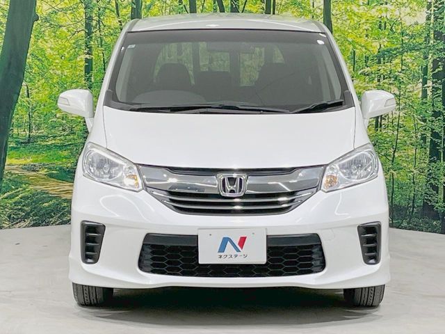 HONDA FREED 2015