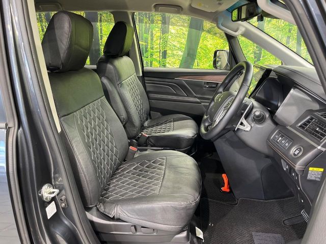 MITSUBISHI DELICA D:5 4WD 2023