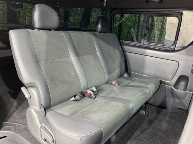 TOYOTA HIACE van 4WD 2021